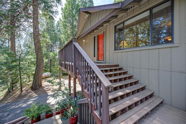 4120 Sugar Pine Dr, Pollock Pines, CA 95726