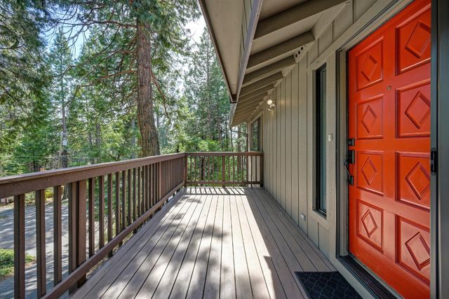 4120 Sugar Pine Dr, Pollock Pines, CA 95726