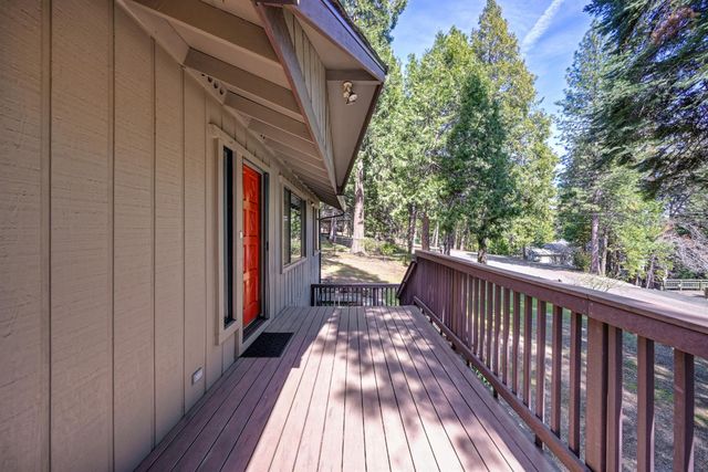4120 Sugar Pine Dr, Pollock Pines, CA 95726