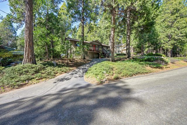 4120 Sugar Pine Dr, Pollock Pines, CA 95726