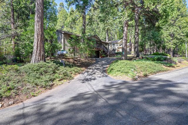 4120 Sugar Pine Dr, Pollock Pines, CA 95726