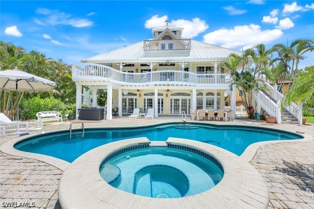 203 San Mateo DR, Bonita Springs, FL 34134