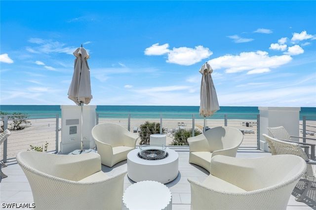 203 San Mateo DR, Bonita Springs, FL 34134