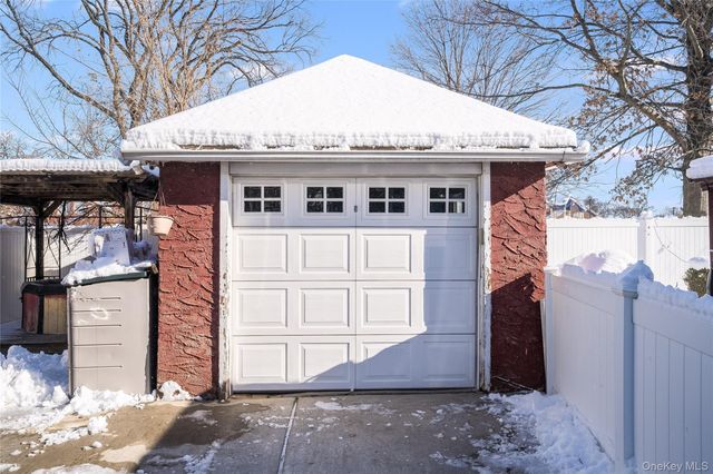 122 Hamilton Road Road, Hempstead, NY 11550