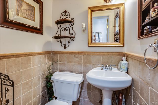 122 Hamilton Road Road, Hempstead, NY 11550