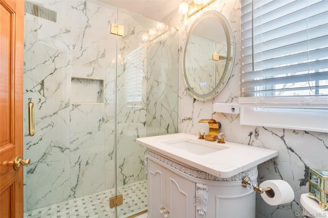 122 Hamilton Road Road, Hempstead, NY 11550