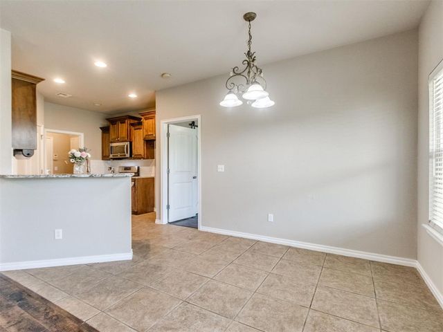 416 Rolling Meadow Drive, Noble, OK 73068