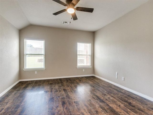 416 Rolling Meadow Drive, Noble, OK 73068