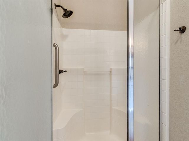 416 Rolling Meadow Drive, Noble, OK 73068