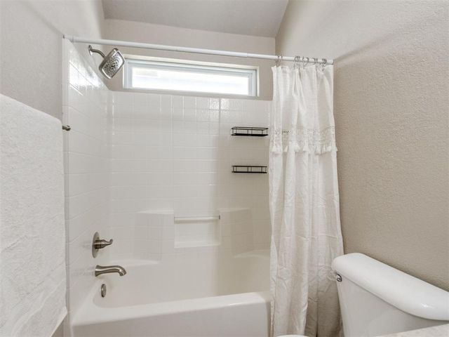 416 Rolling Meadow Drive, Noble, OK 73068
