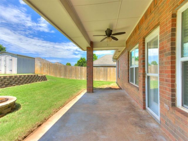 416 Rolling Meadow Drive, Noble, OK 73068