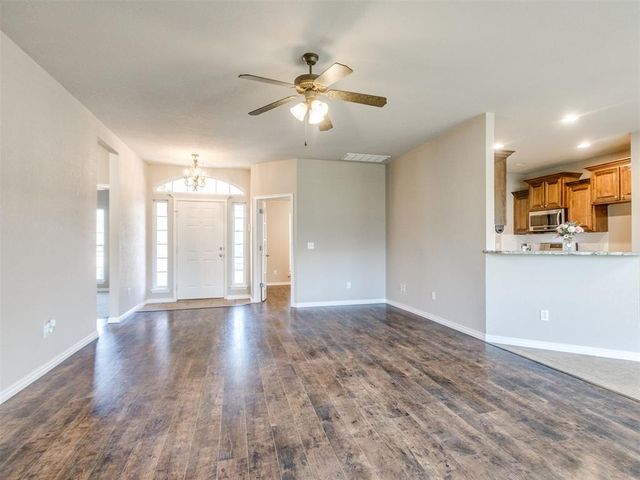 416 Rolling Meadow Drive, Noble, OK 73068