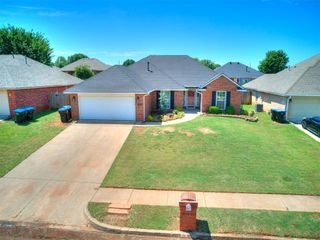416 Rolling Meadow Drive, Noble, OK 73068