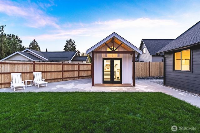 301 S Park Street, Lynden, WA 98264