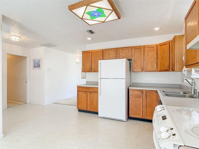 1606 CENTER DRIVE, Deland, FL 32720