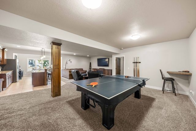 909 NW 3rd Court, Grimes, IA 50111