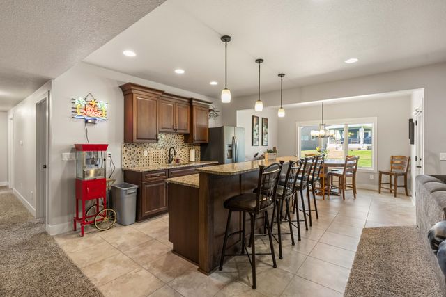 909 NW 3rd Court, Grimes, IA 50111