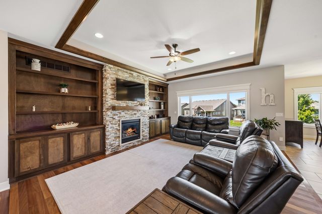 909 NW 3rd Court, Grimes, IA 50111
