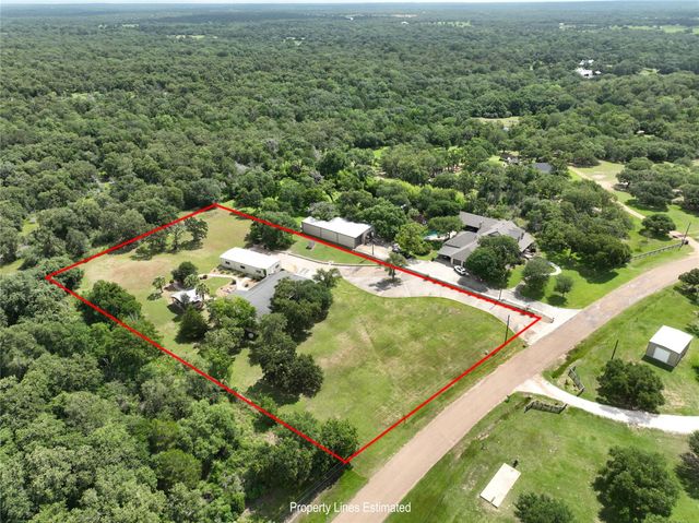 1017 Buescher Road, Columbus, TX 78934