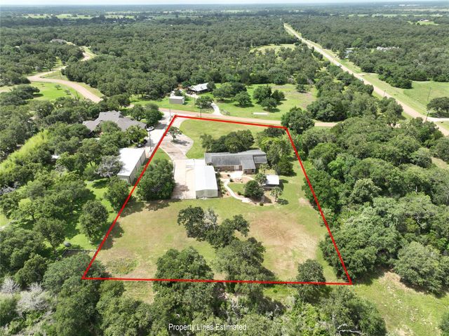 1017 Buescher Road, Columbus, TX 78934