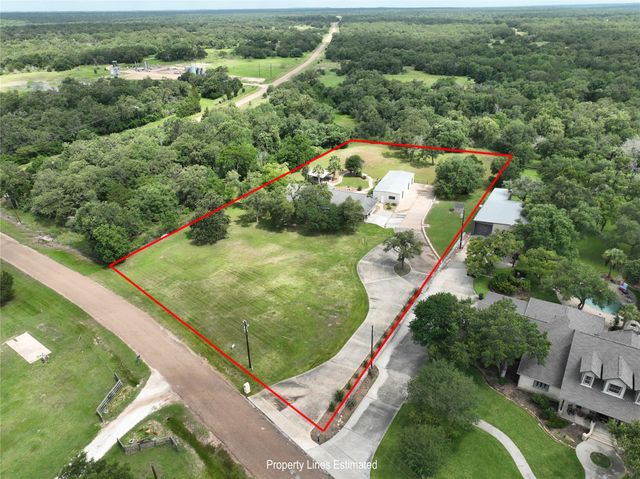 1017 Buescher Road, Columbus, TX 78934