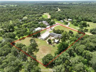 1017 Buescher Road, Columbus, TX 78934