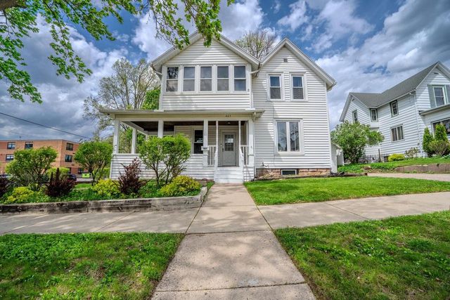 403 1st Street, Baraboo, WI 53913