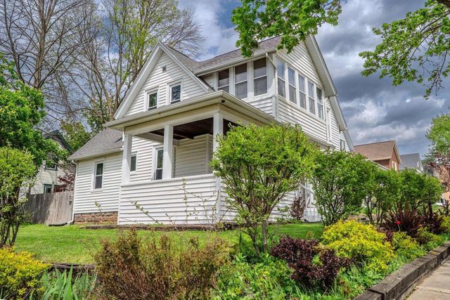 403 1st Street, Baraboo, WI 53913