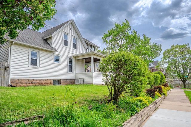 403 1st Street, Baraboo, WI 53913