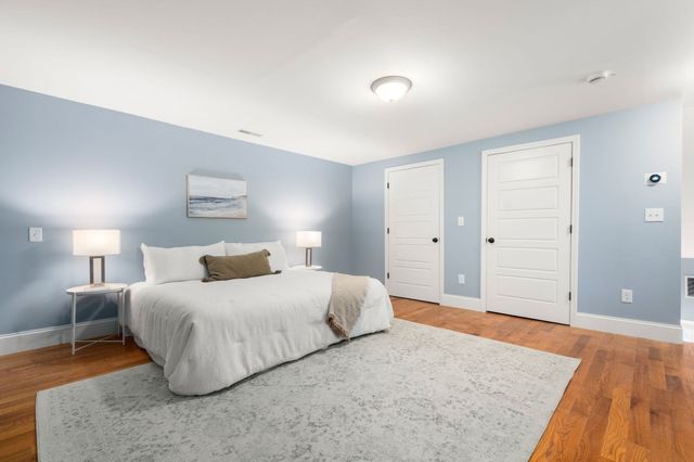 34 Park St 34, Arlington, MA 02474
