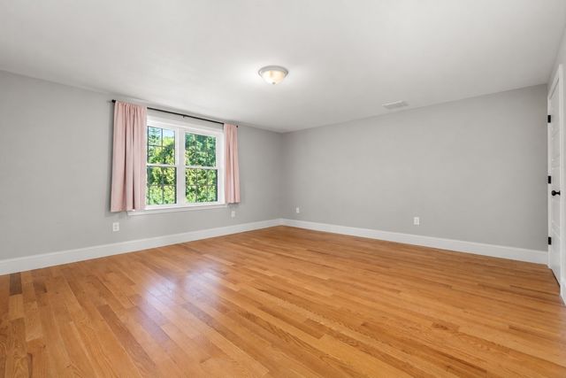 34 Park St 34, Arlington, MA 02474