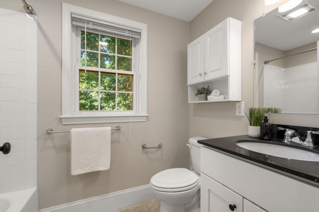 34 Park St 34, Arlington, MA 02474