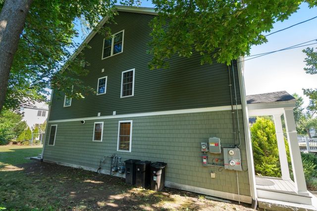 34 Park St 34, Arlington, MA 02474