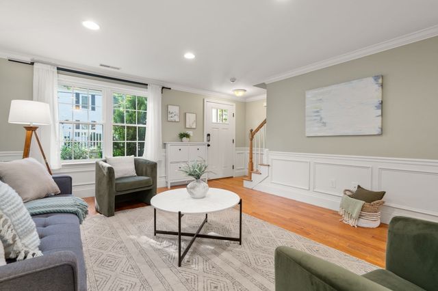 34 Park St 34, Arlington, MA 02474