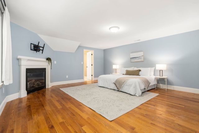 34 Park St 34, Arlington, MA 02474