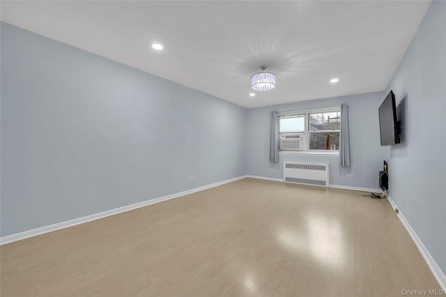 111-01 66th Road 3B, Forest Hills, NY 11375