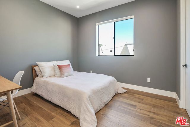 1037 Palms Boulevard, Venice, CA 90291