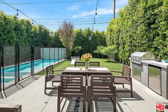 1037 Palms Boulevard, Venice, CA 90291