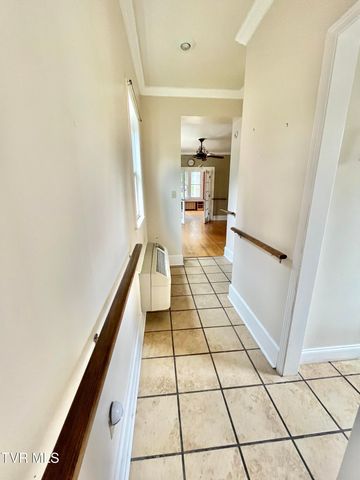835 Highland Avenue, Bristol, VA 24201