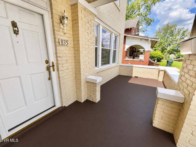 835 Highland Avenue, Bristol, VA 24201