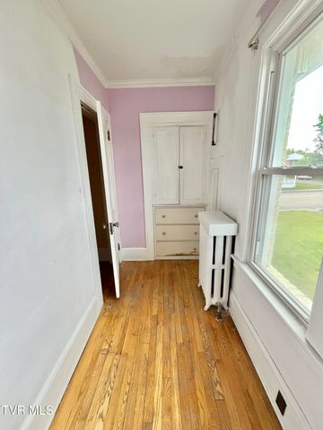 835 Highland Avenue, Bristol, VA 24201