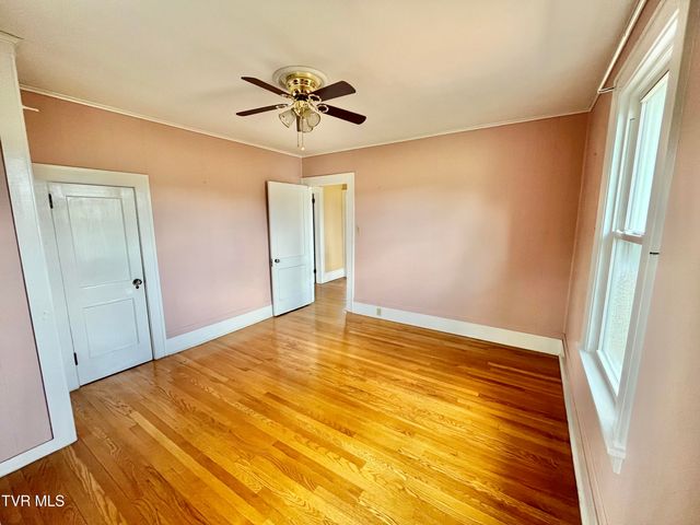 835 Highland Avenue, Bristol, VA 24201