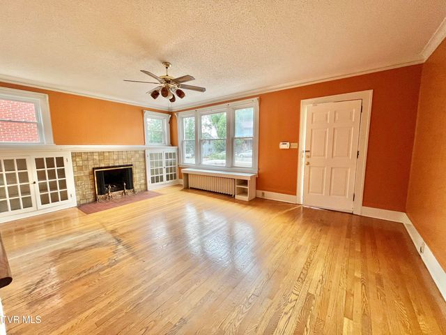 835 Highland Avenue, Bristol, VA 24201