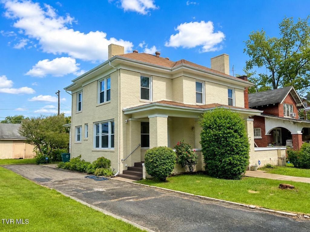 835 Highland Avenue, Bristol, VA 24201
