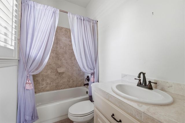 5511 Regal Landing Drive, Houston, TX 77345