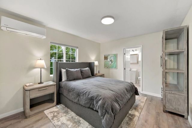 312 N Acacia Ave, Solana Beach, CA 92075