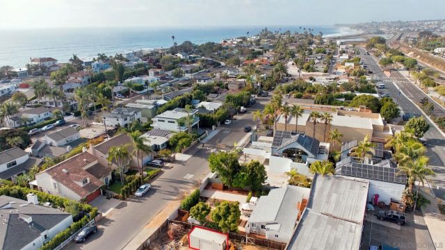 312 N Acacia Ave, Solana Beach, CA 92075