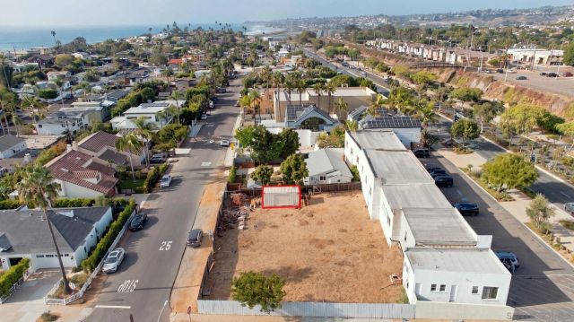 312 N Acacia Ave, Solana Beach, CA 92075