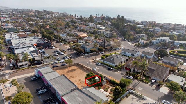 312 N Acacia Ave, Solana Beach, CA 92075