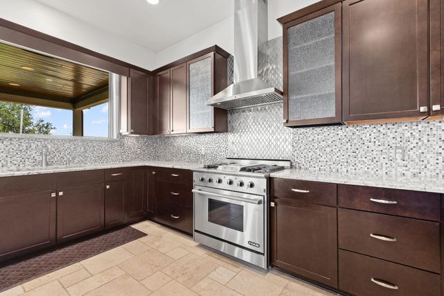 1124 County Road 301, Elgin, TX 78621